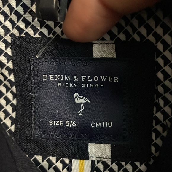 Denim & Flower - Picture 4 of 7